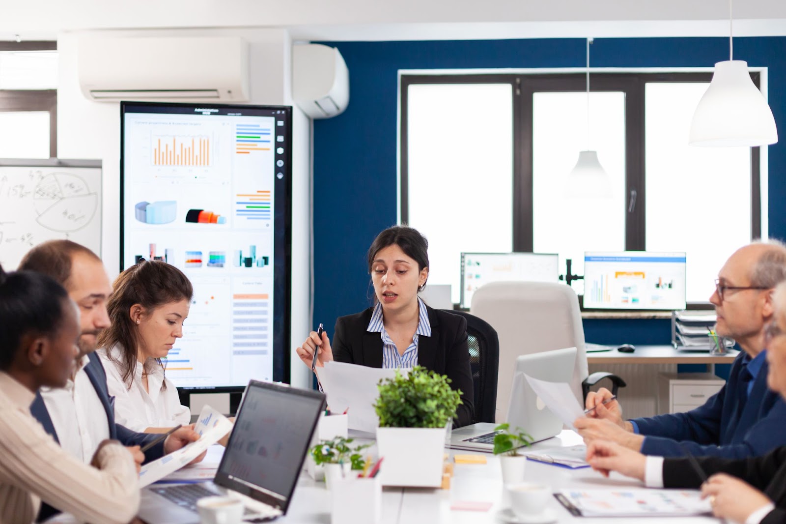 Authority Is the New Advertising: How a Professional Marketing Agency ...